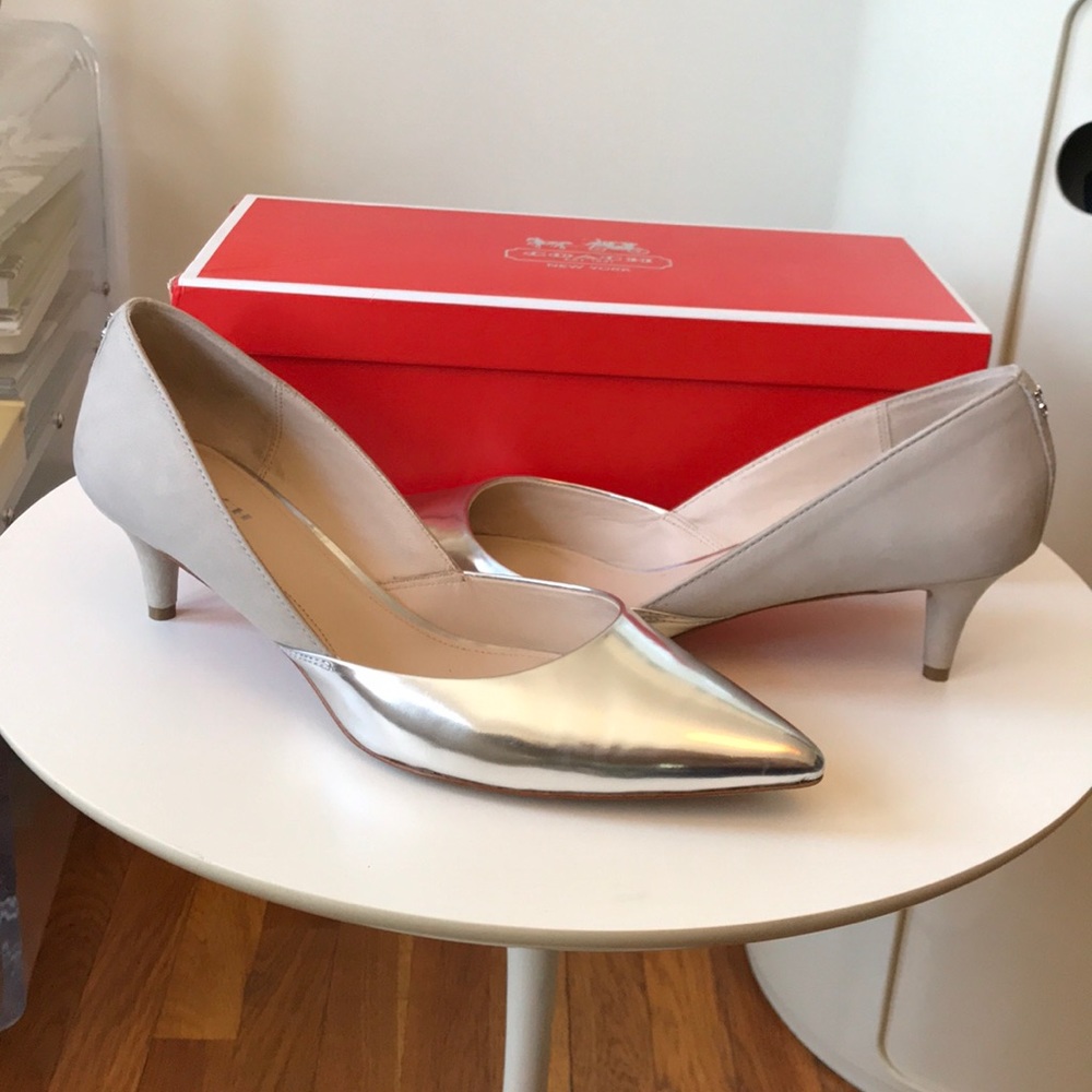 Elegant Coach shoes 9M
